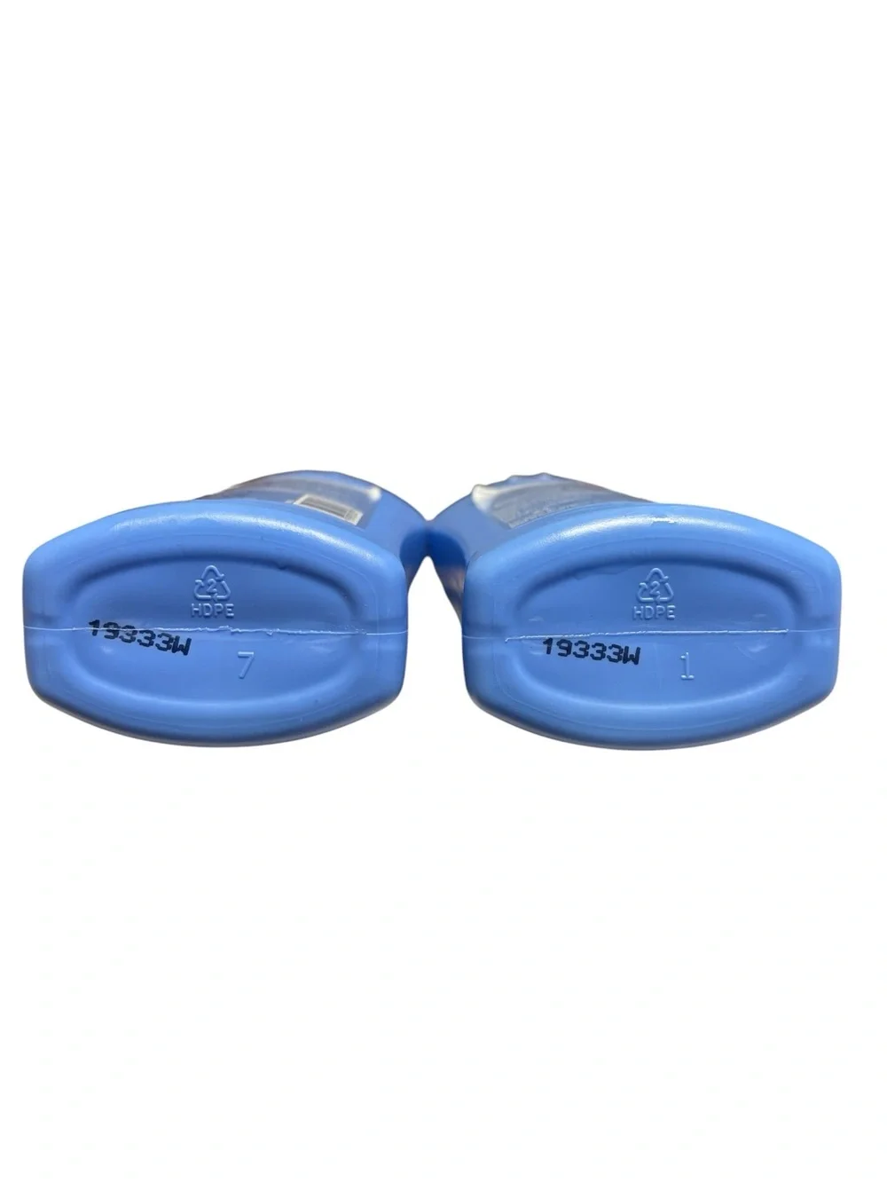 Bundle of 2 Finesse Restore + Strengthen Moisturizing Shampoo
